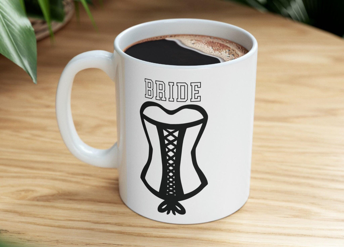 Bride & Groom Coffee Mug Set, Bride Coffee Cup, Groom Coffee Cup, Mrs Mr Matching Coffee Mug, Groom Mug, Wedding Gift Bride, Engagement Gift