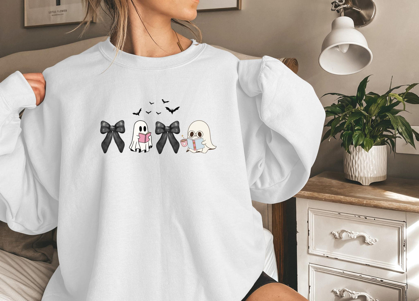 Funny Coquette Ghost Books Sweatshirt,Funny Halloween shirt women, spooky ghost halloween party gift, trick or treat cute fall tee
