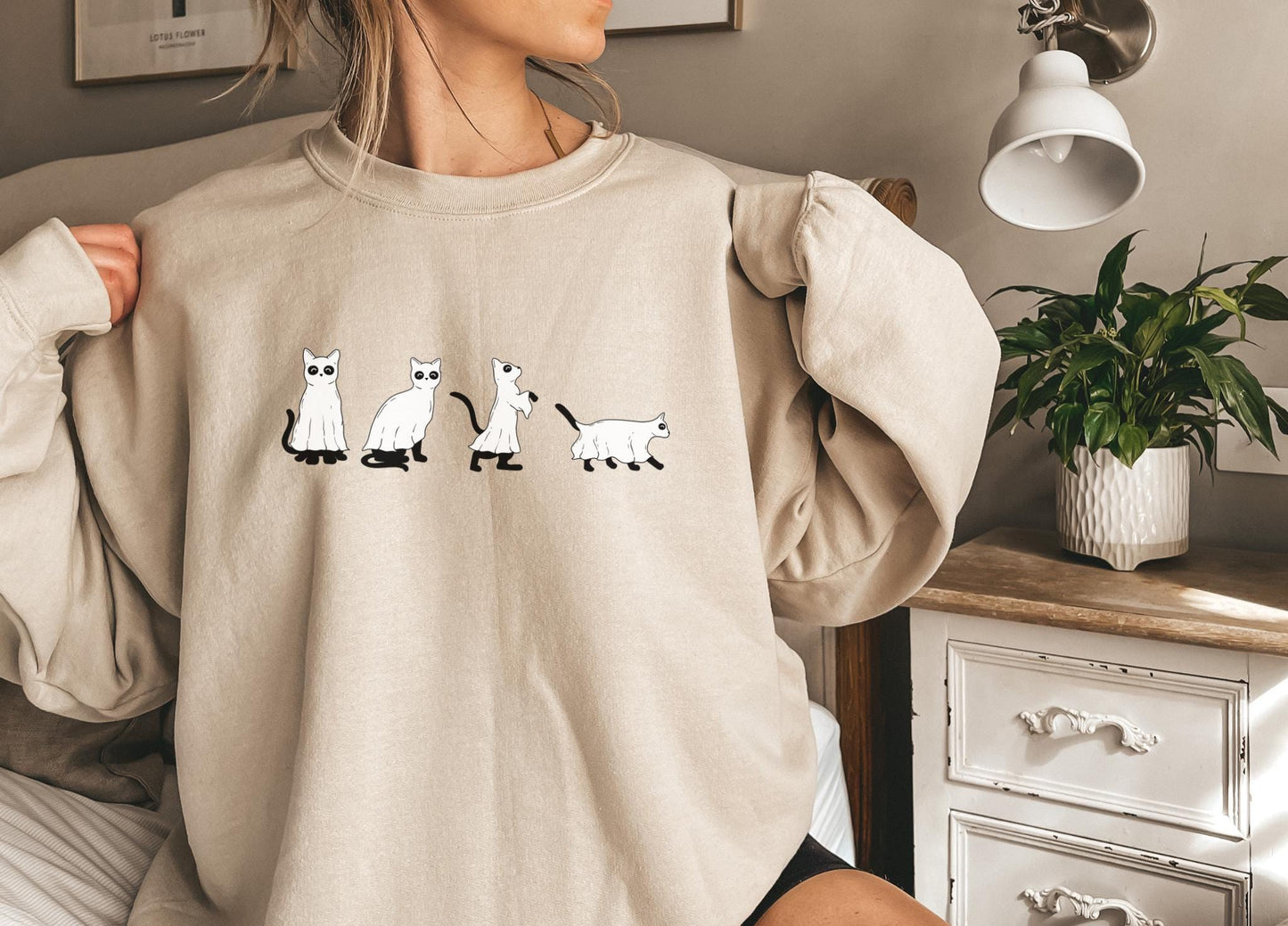 Halloween black cats sweatshirt,Funny Halloween shirt women, spooky ghost halloween party gift, trick or treat cute fall tee