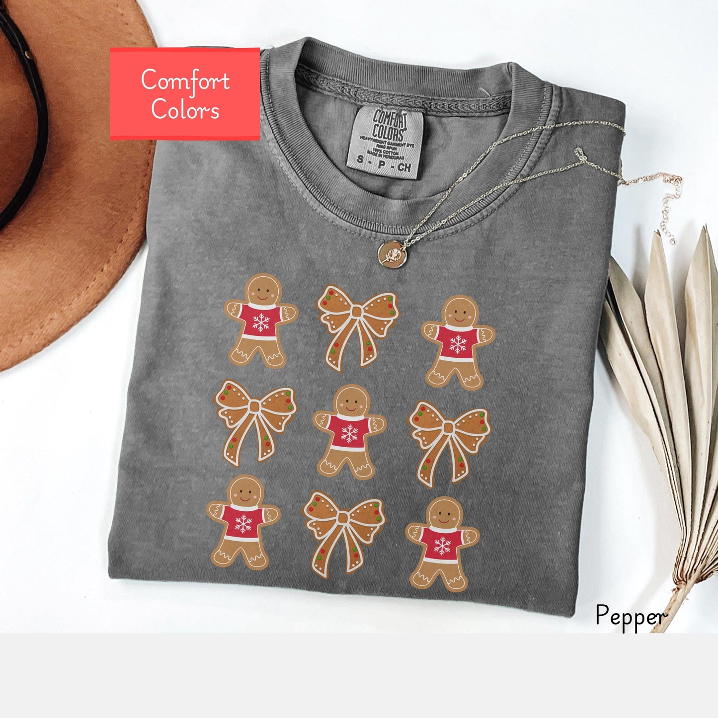 Comfort Colors coquette christmas shirt, Christmas Cookies shirt, Gingerbread cookies Shirt, Baking Shirt, coquette bow shirt holiday season