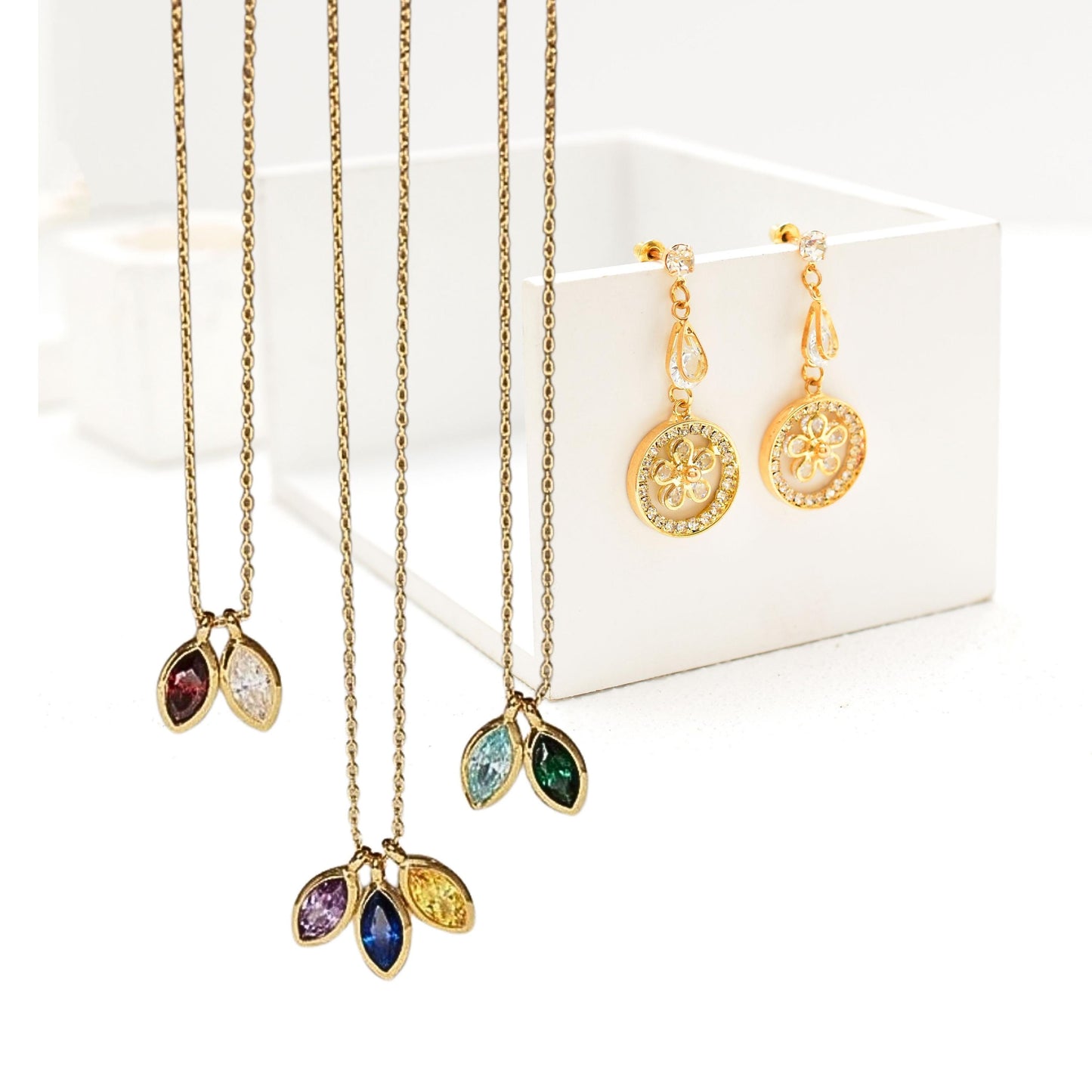 Custom Leaf Birthstone for Necklace, Birthday gift for mom girlfriend Grandma, Birth month Jewelry, Anniversary Wife Gift, Mothers Day Gift