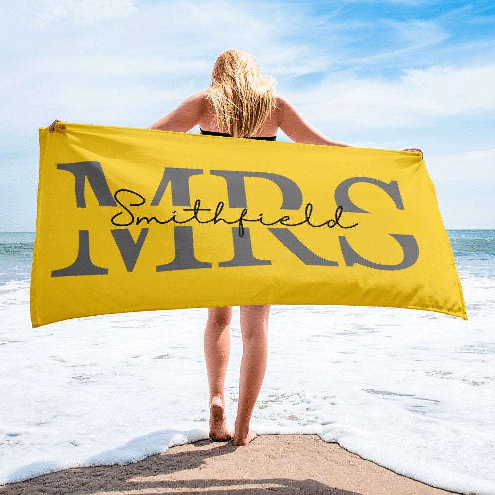 Personalized Mr. and Mrs. Beach Towel, His and Hers Custom Gift, Couple Newlywed Gift, Just Married Wedding Bride Groom Gift, Honeymoon Gift