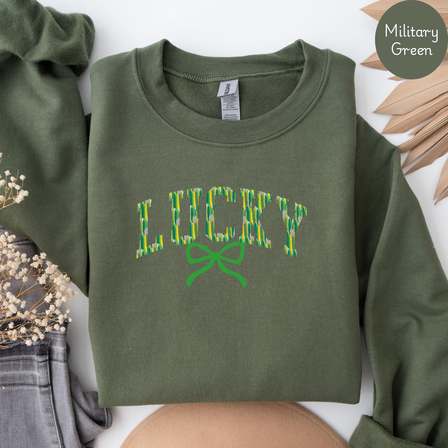 Coquette Lucky Sweatshirt, St Patricks Day Lucky Sweater with Bow, Irish Shamrock Sweatshirt, Saint Patricks Day Sweatshirt Women