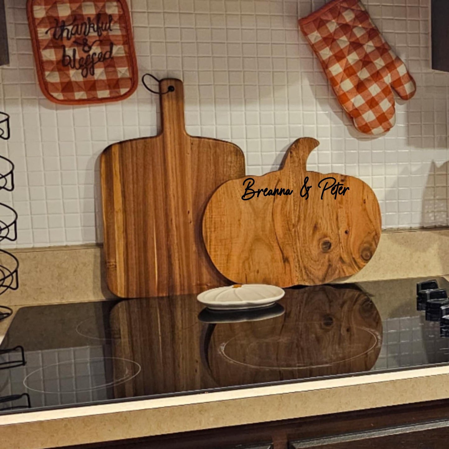 Pumpkin Shaped Cutting Board,Custom engraved Fall Charcuterie Board, Thanksgiving Acacia Wood Serving Tray, Autumn Kitchen Decor