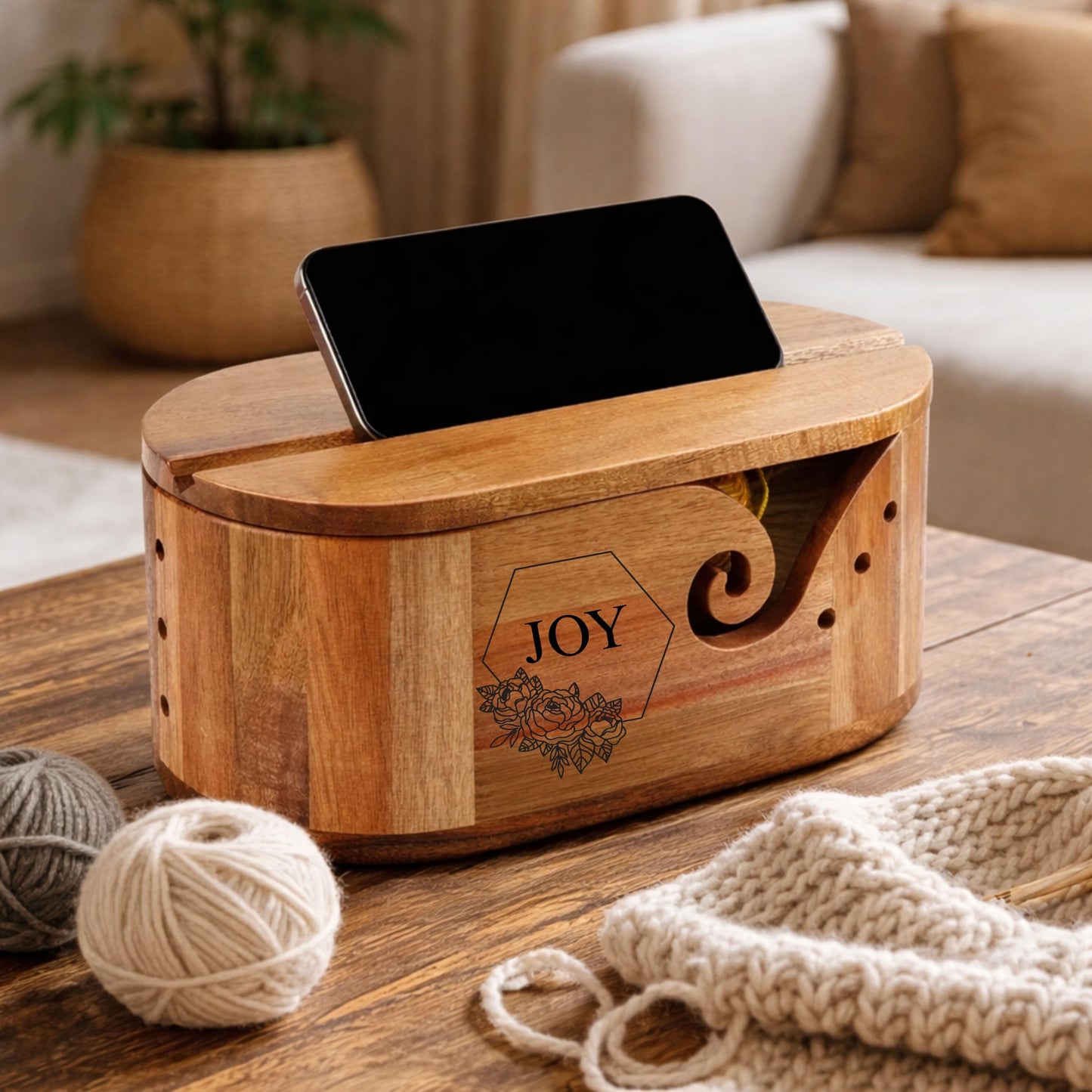 Custom Oval Yarn Bowl with Phone Holder, Wooden Crochet & Knitting Yarn Holder, Gift for Yarn Lovers, Crochet Accessories, Yarn Organizer